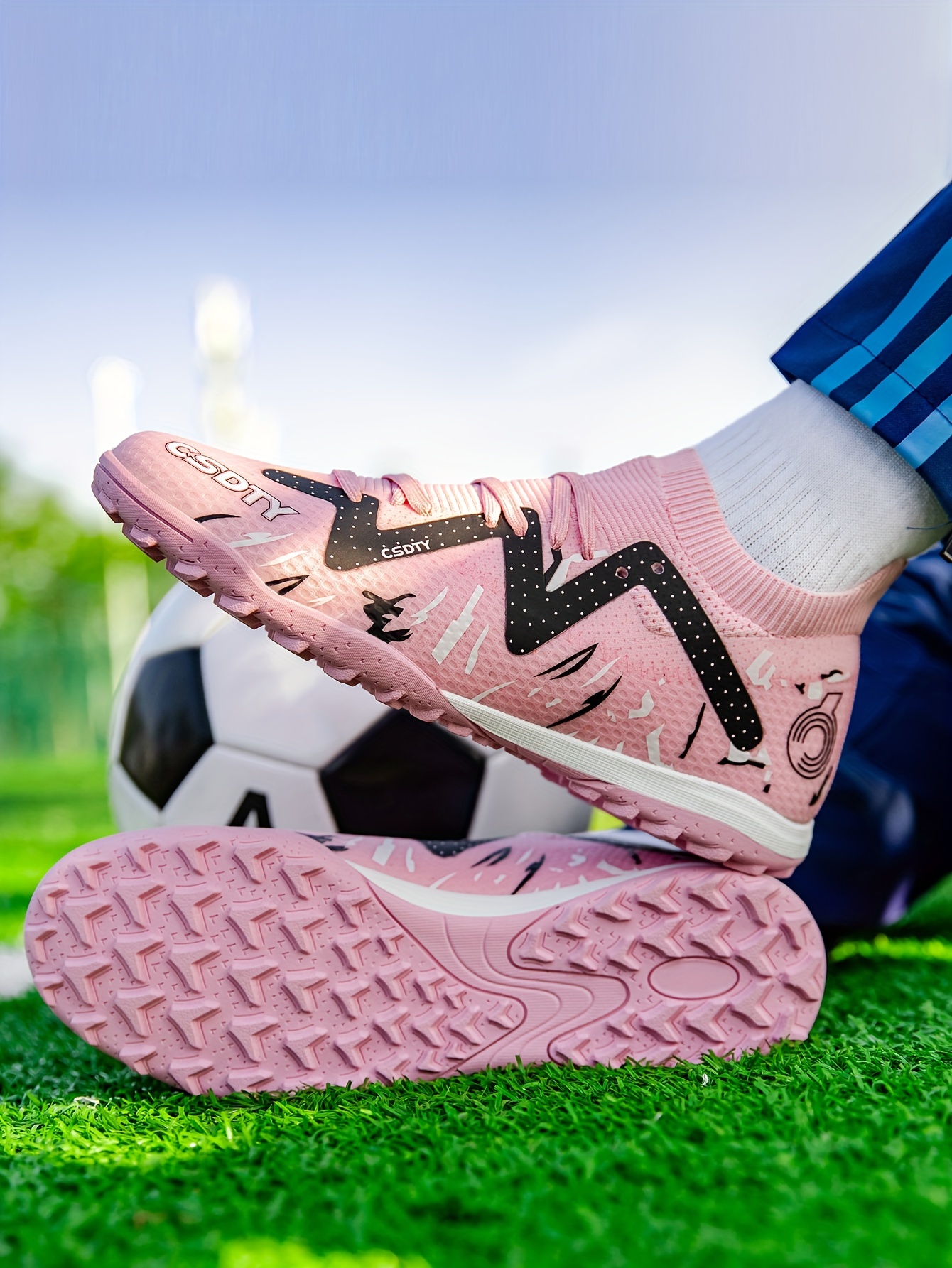 Women s Professional Football Shoes Training Shoes, Low-top Sports Shoes. Anti-slip And Wear-resistant TF Outdoor Sports Shoes. Special Wear-resistant Shoe Tide details 0
